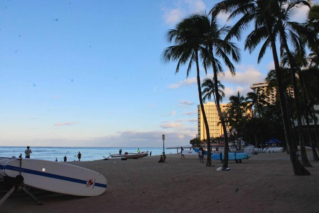 Seashore Waikiki Studio 1 Block From A Beach No Resort Fees Honolulu Kültér fotó