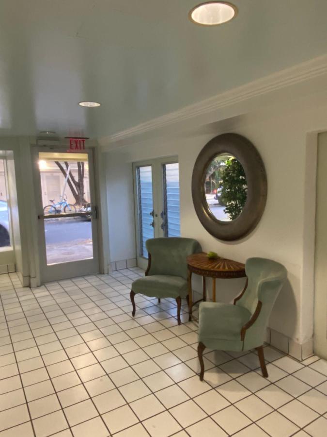 Seashore Waikiki Studio 1 Block From A Beach No Resort Fees Honolulu Kültér fotó